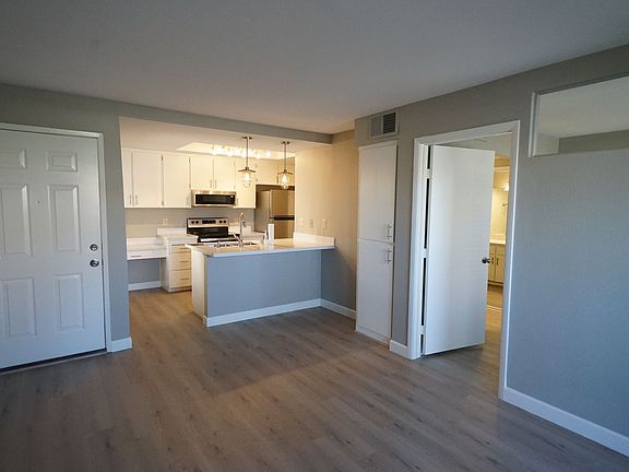 3rd image of 4360 Gannet Cir Unit 17