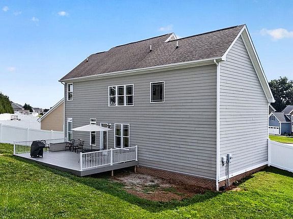 4th image of 47 S Windsong Ct