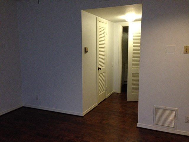 2nd image of 542 E Avenue J APT A