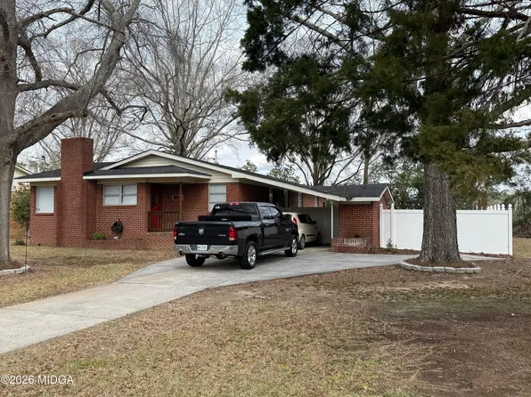 804 Betty St, Sandersville, GA 31082