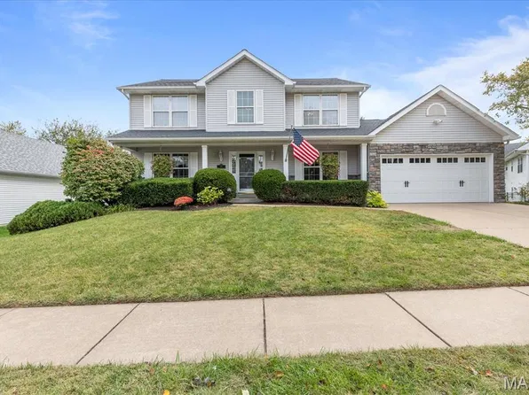 240 E Governor Pl, Saint Charles, MO 63301