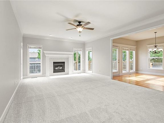 4th image of 513 NE Hans Dr