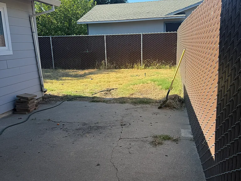 640 Reeds Ave #B — Photo 8