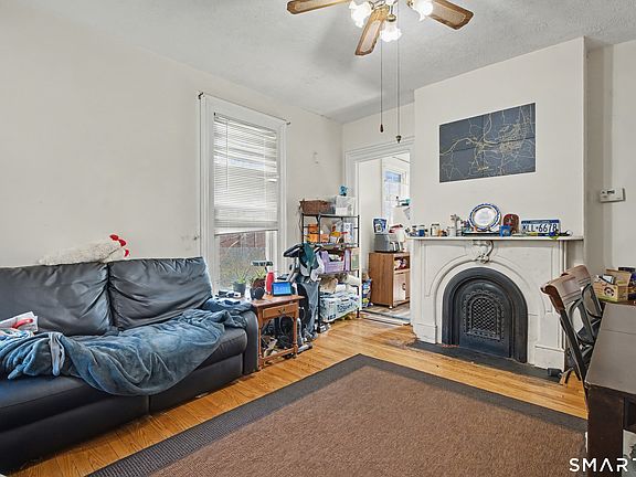 4th image of 7 University Place