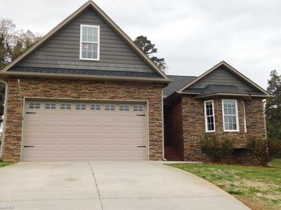114 Camino Dr, Thomasville, NC, 27360