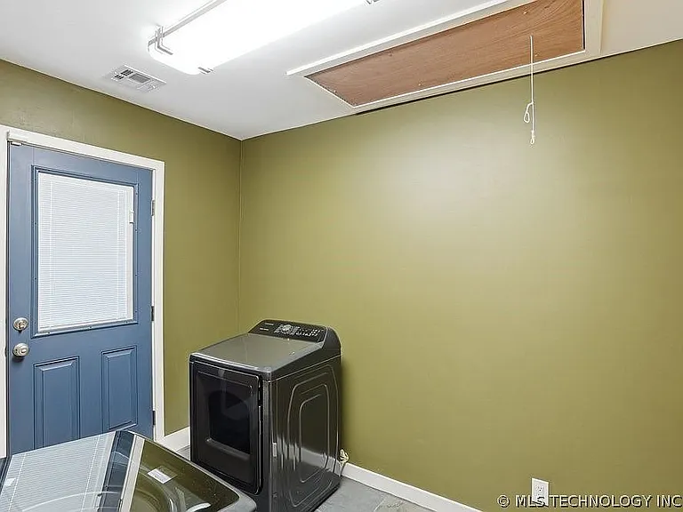 4958 S Detroit Ave — Photo 11