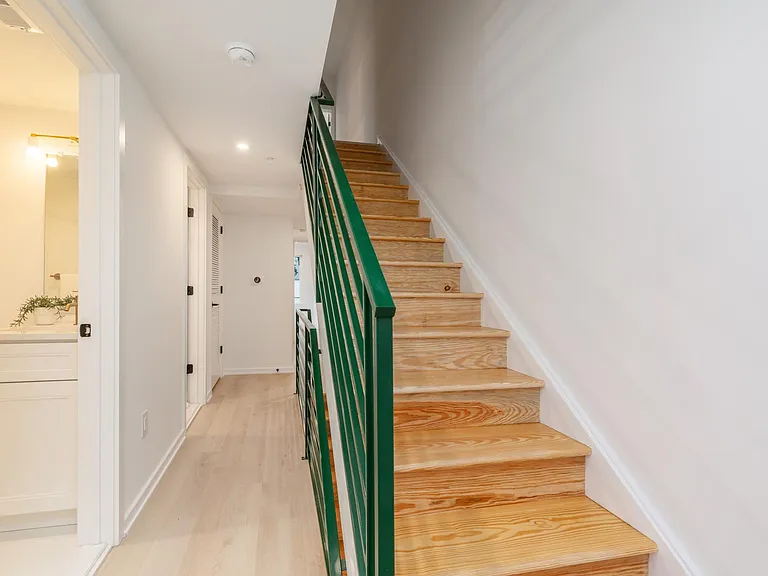1627 Fontain St #PENTHOUSE — Photo 12