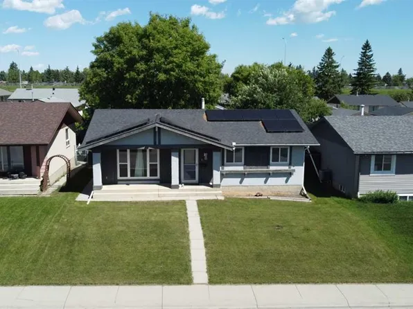 136 S Maitland Dr NE, Calgary, AB T2A 5A5