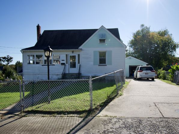 1241 Locust Ave #1