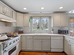 10 Marsh Elder Ln, Duxbury, MA 02332