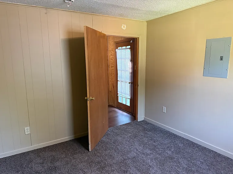 1642 Alta Vista Ave — Photo 17