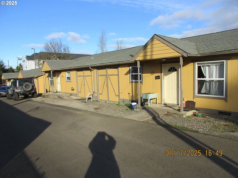 2nd image of 1461/1467 Gleason Ave