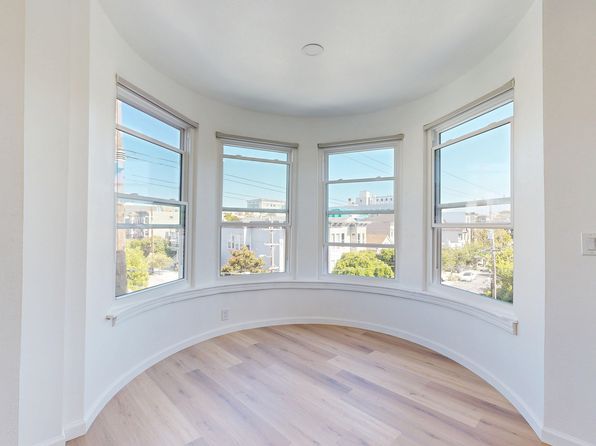 105 Webster St #1