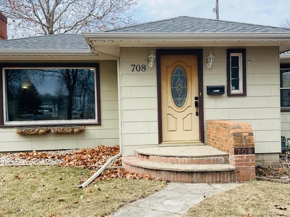 708 S 5th St, Milbank, SD 57252