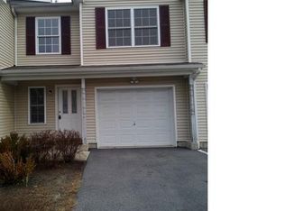 16 Horseshoe Way, Middletown, NY 10940