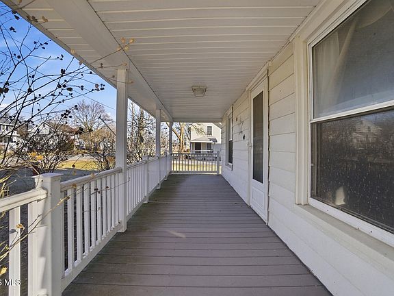 5th image of 5910 N Berkey Southern Rd