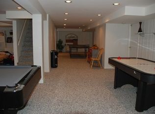 4124 Oaksbury Ln, Rolling Meadows, IL