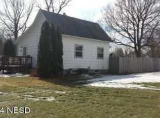412 S 5th St, Milbank, SD 57252