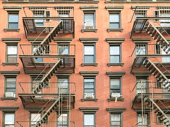 5th image of 252 Elizabeth St #8