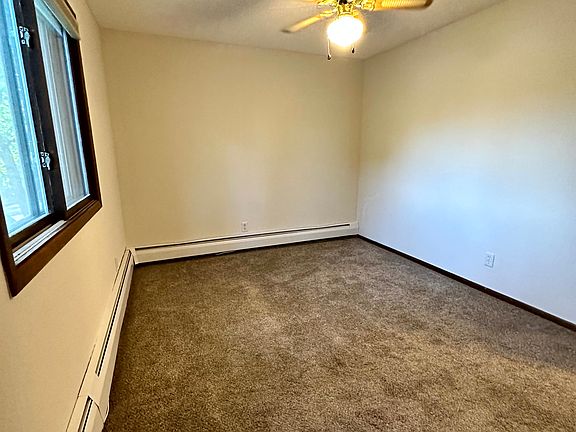 5th image of 3850 Plymouth Blvd #24