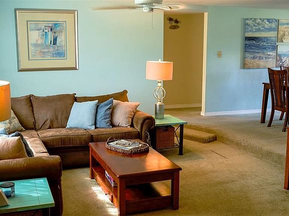 3rd image of 3226 Andorra Dr