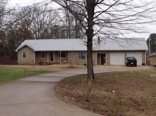 42 County Road 233, Farmington, MS 38834