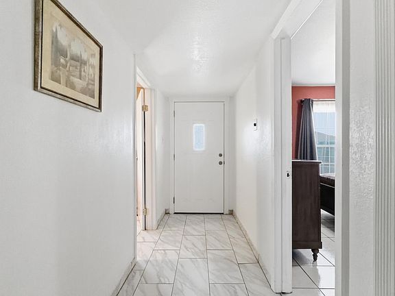 5th image of 11513 Doris Rd