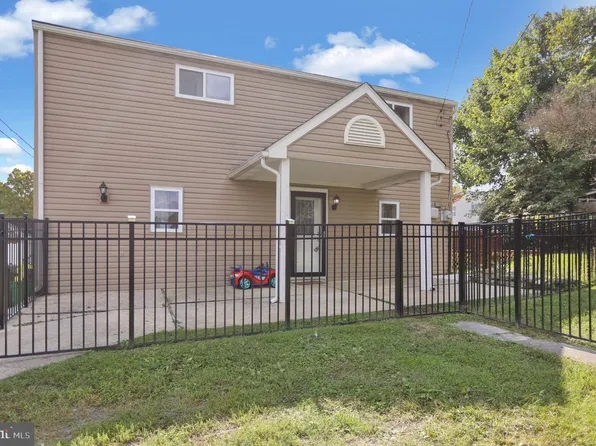1501 Logan St, Reading, PA 19607