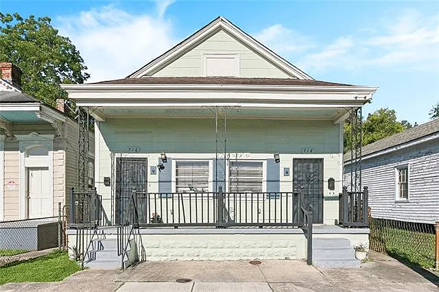 2 bed, 1.0 bath, 900 sqft, $1,200 — Photo 2