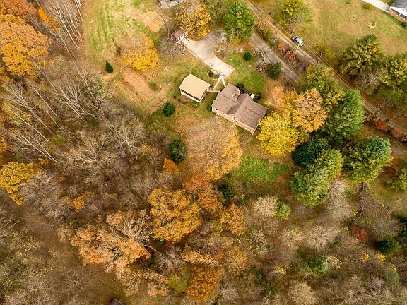 4th image of 3824 Deer Hollow Dr