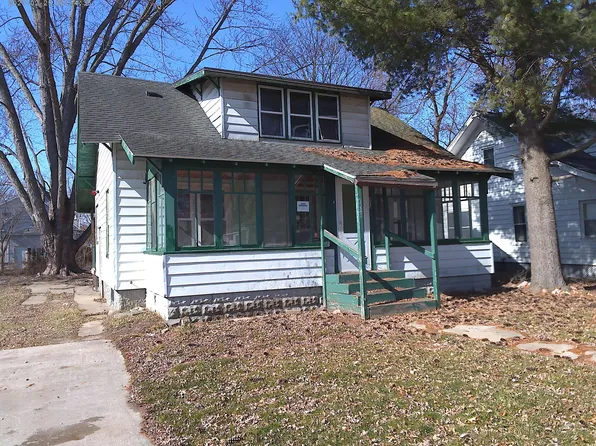 325 S Lincoln Ave, Three Rivers, MI 49093