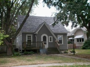2116 Vine St, Davenport, IA 52804