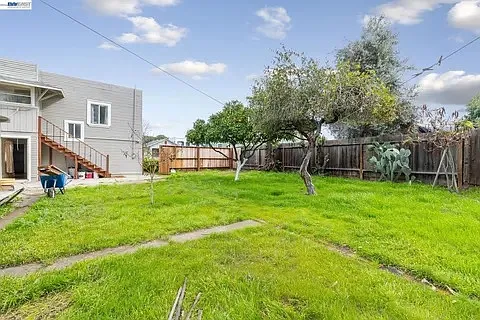 231 W 9th St — Photo 6