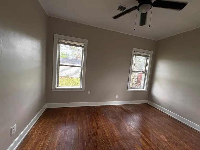 919 Barbara Dr — Photo 28