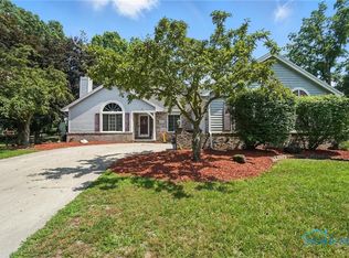 4871 Olde Meadow Ln, Sylvania, OH 43560