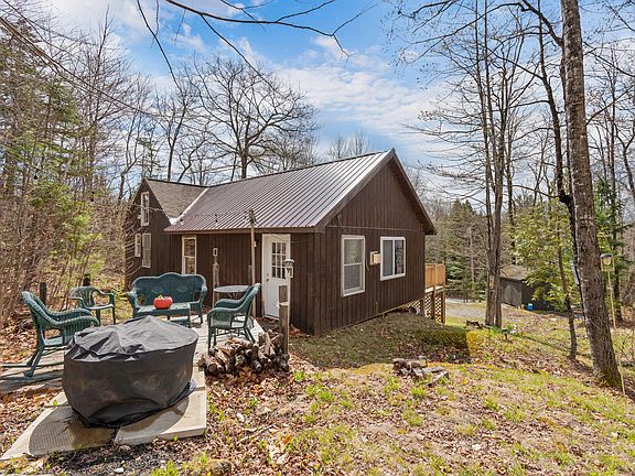 5th image of 204 Pierce Hill Road