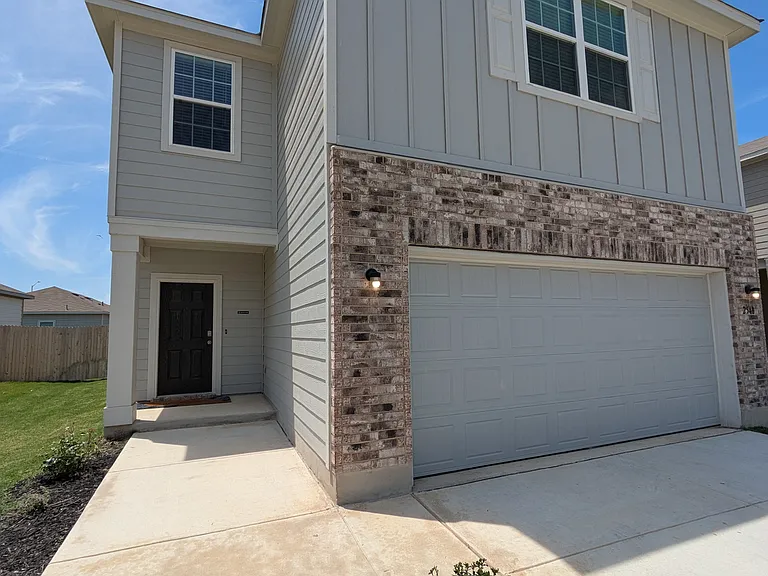 2548 Windle Ln — Photo 3