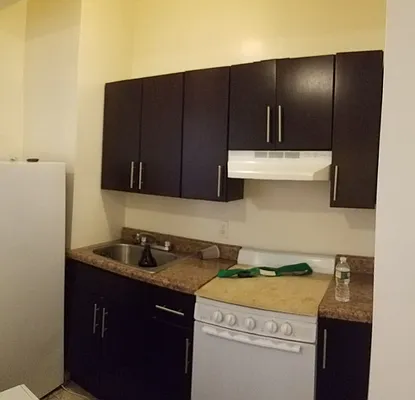 Rented by Smart NY Realty LLC | media 8