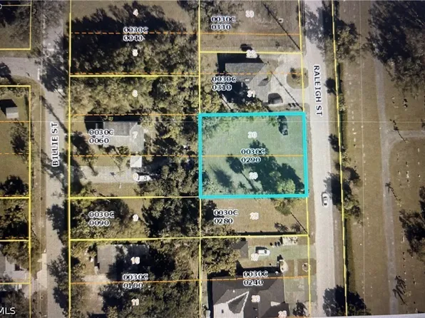 1530 Raleigh St, Fort Myers, FL 33916