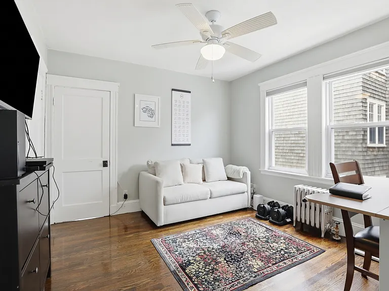 40 Buttonwood St #2 — Photo 10