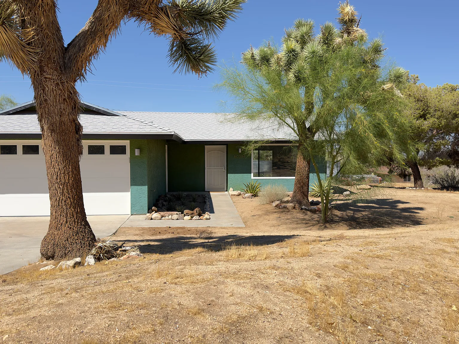 2 bed, 1000 sqft, $2,100 — Photo 3