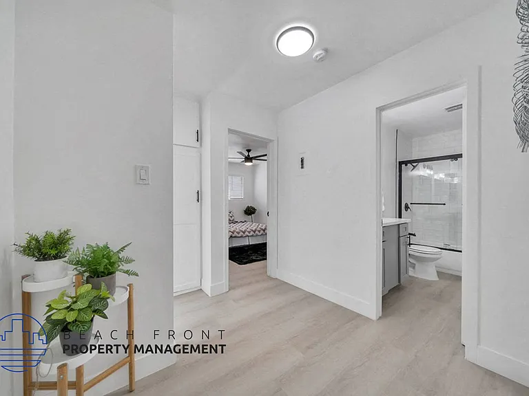 5311 Hermitage Ave. — Photo 23