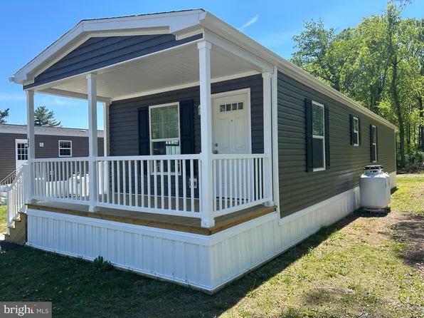 23 Locust Ln, Airville, PA 17302