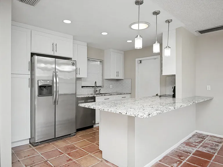 7407 Silver Woods Ct — Photo 11