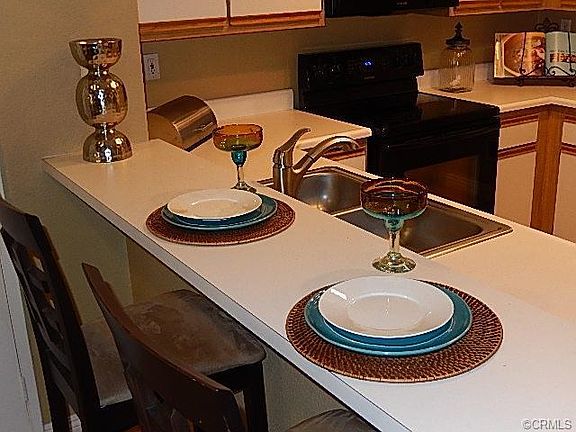 Great Breakfast Bar For Entertaining.