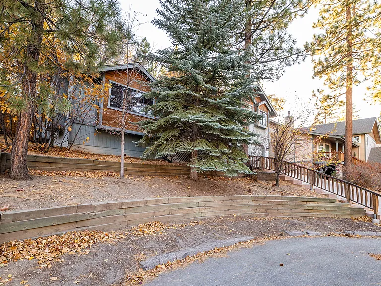42745 Tannenbaum Platz — Photo 40