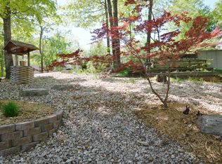 37 Crown Dr, Branson West, MO 65737
