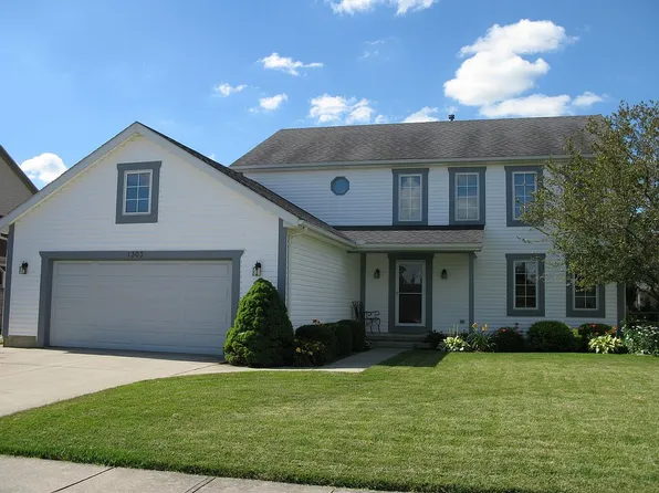1303 Finch Dr, Bowling Green, OH 43402