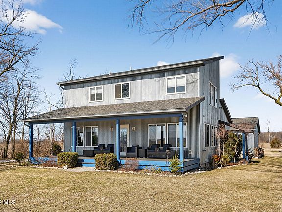 2nd image of 21490 Portage Rd