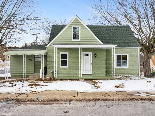 2701 Van Buren Dr, Lower Burrell, PA 15068